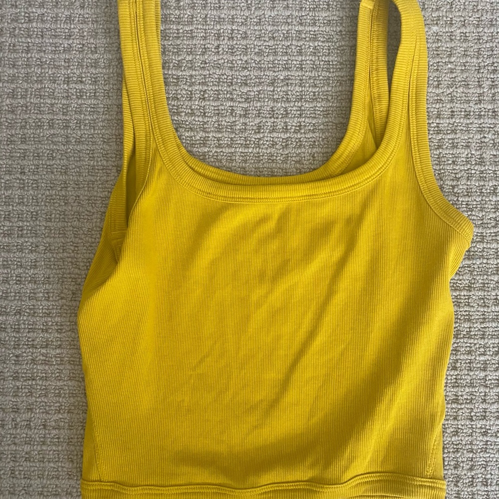 Lululemon cropped tank